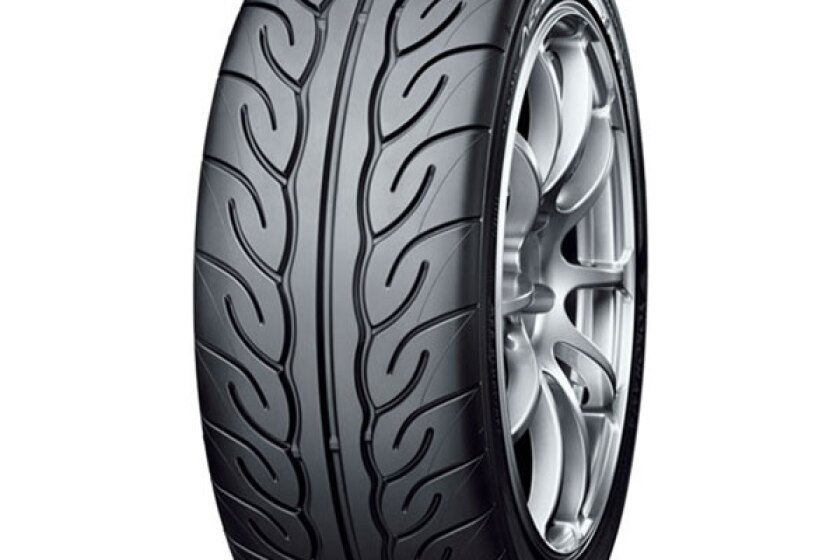 Yokohama ADVAN Neova AD08 Tire