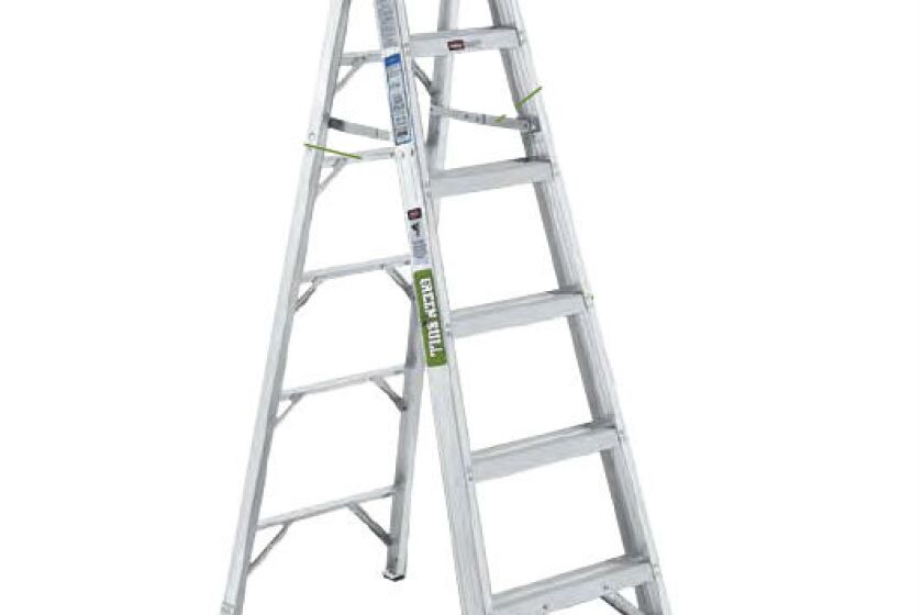 Green Bull Series 2061 206106 Aluminum Stepladder