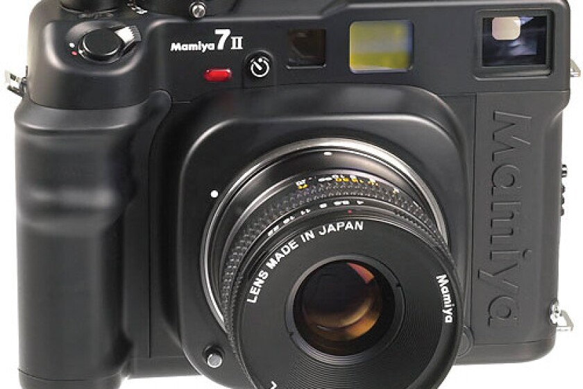 Mamiya 7 II Pro Vlaue Pack Medium Format Rangefinder Manual Focus Camera Body with 80mm f/4 lens