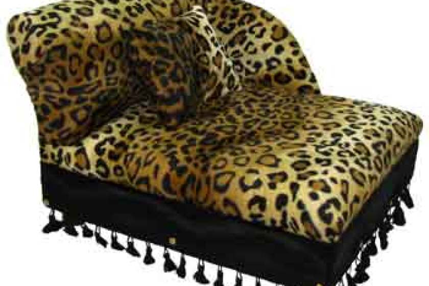 Fantasy Furniture Cleopatra Chaise Lounge Dog Bed